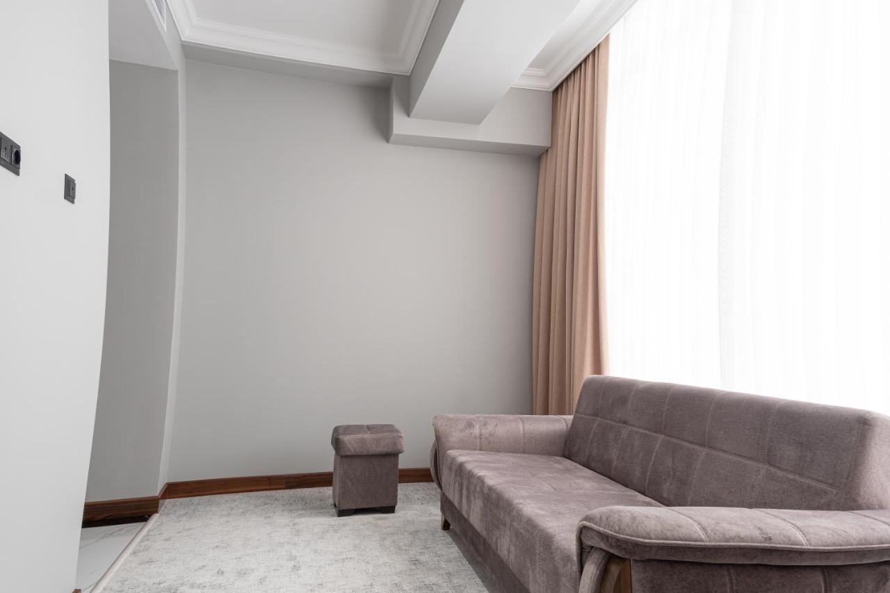 Mir Luxe Plaza Hotel Tashkent Exterior photo
