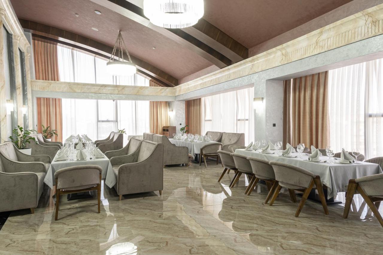 Mir Luxe Plaza Hotel Tashkent Exterior photo