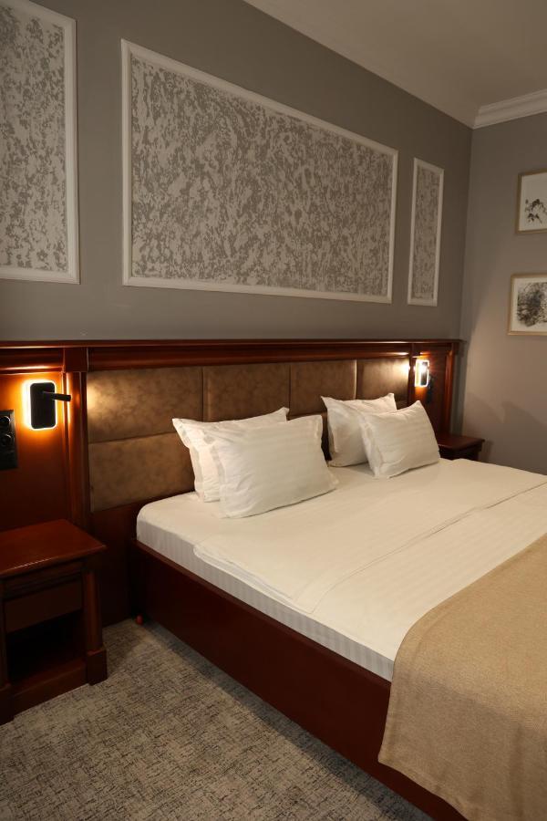 Mir Luxe Plaza Hotel Tashkent Exterior photo
