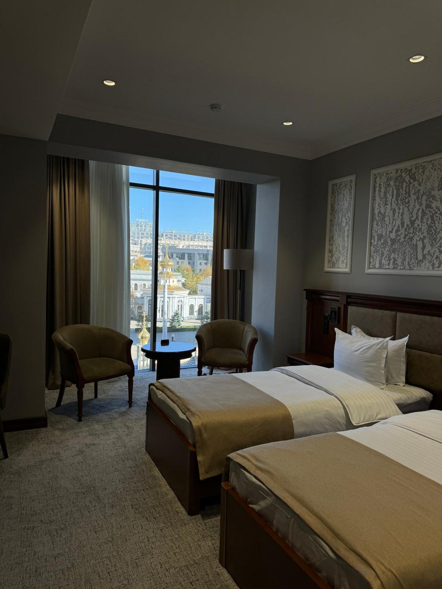 Mir Luxe Plaza Hotel Tashkent Exterior photo